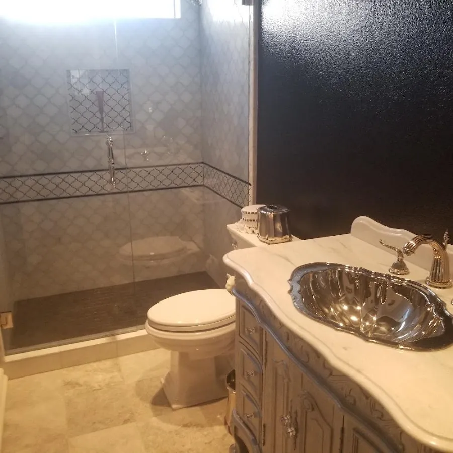 Professional plumbing work and bathroom remodeling in Hartford City